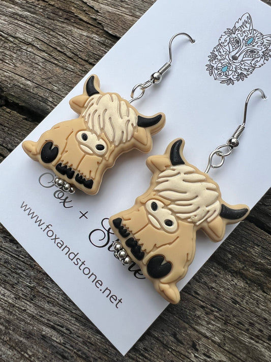 Super Cute Beige Highland Cow Earrings