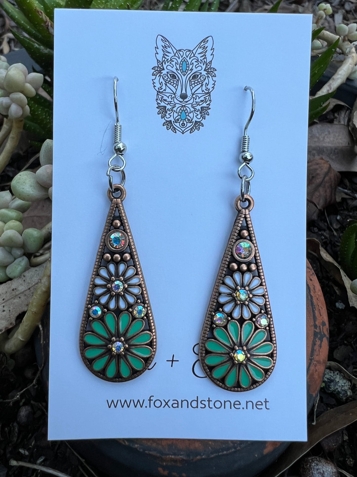 Pretty Green and White Daisy Earrings
