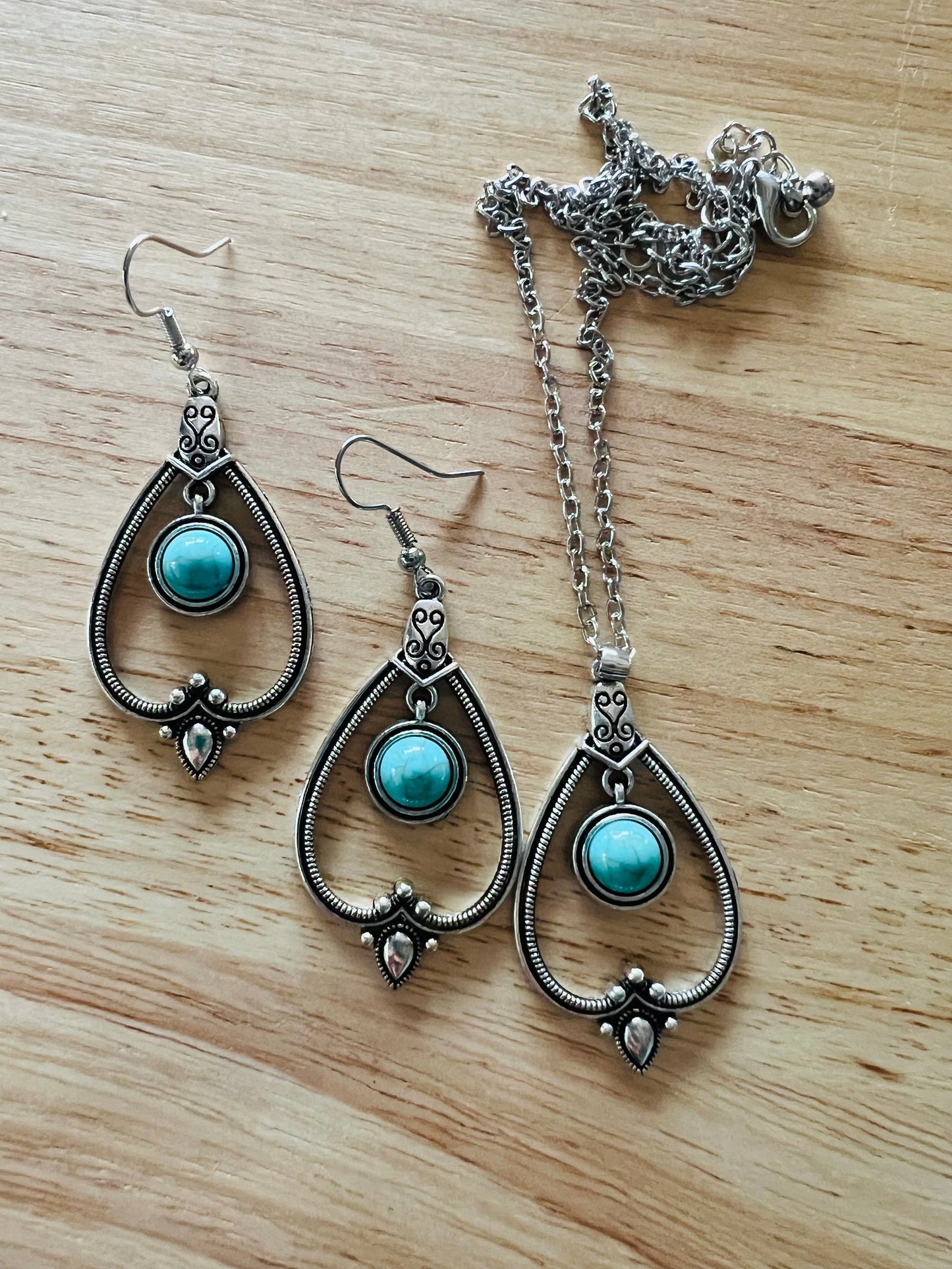 Turquoise Bohemian Pendant Earring Set