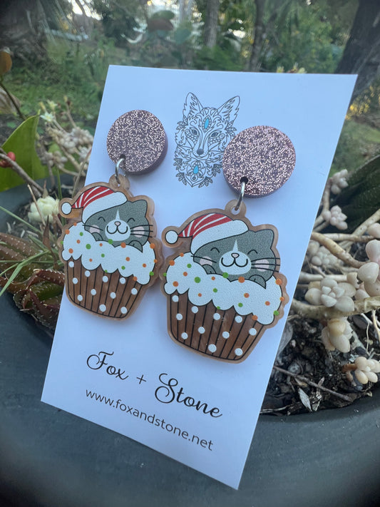 Cupcake Kitty Christmas Earrings