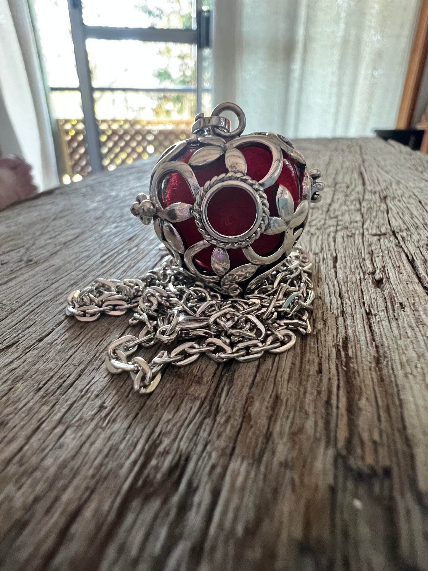 Oh My Heart Oil Diffuser Pendant