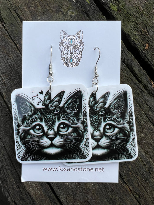 Beautiful Cat with Butterfly Earrings