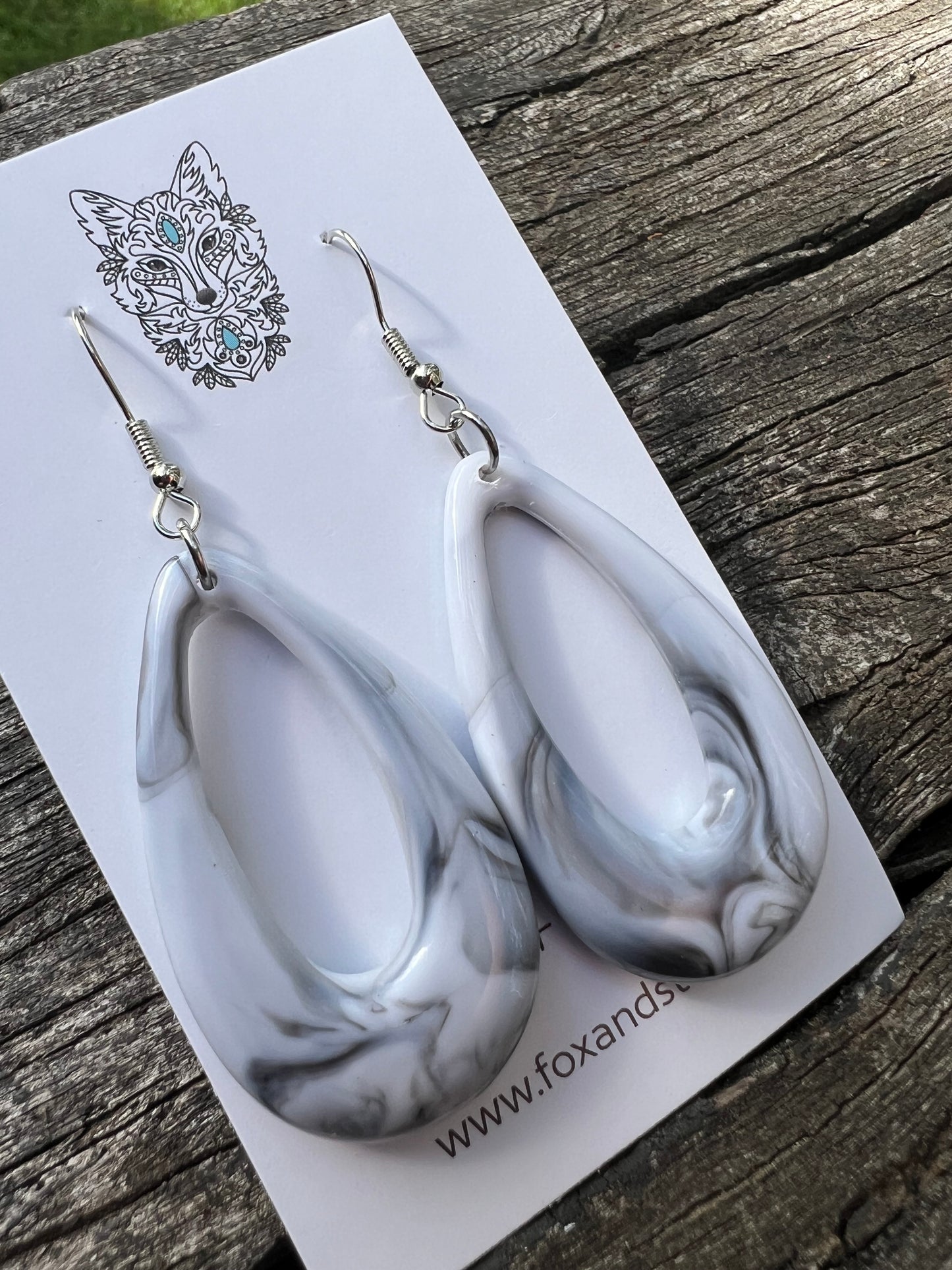 White/Grey Oval Teardrop Dangles