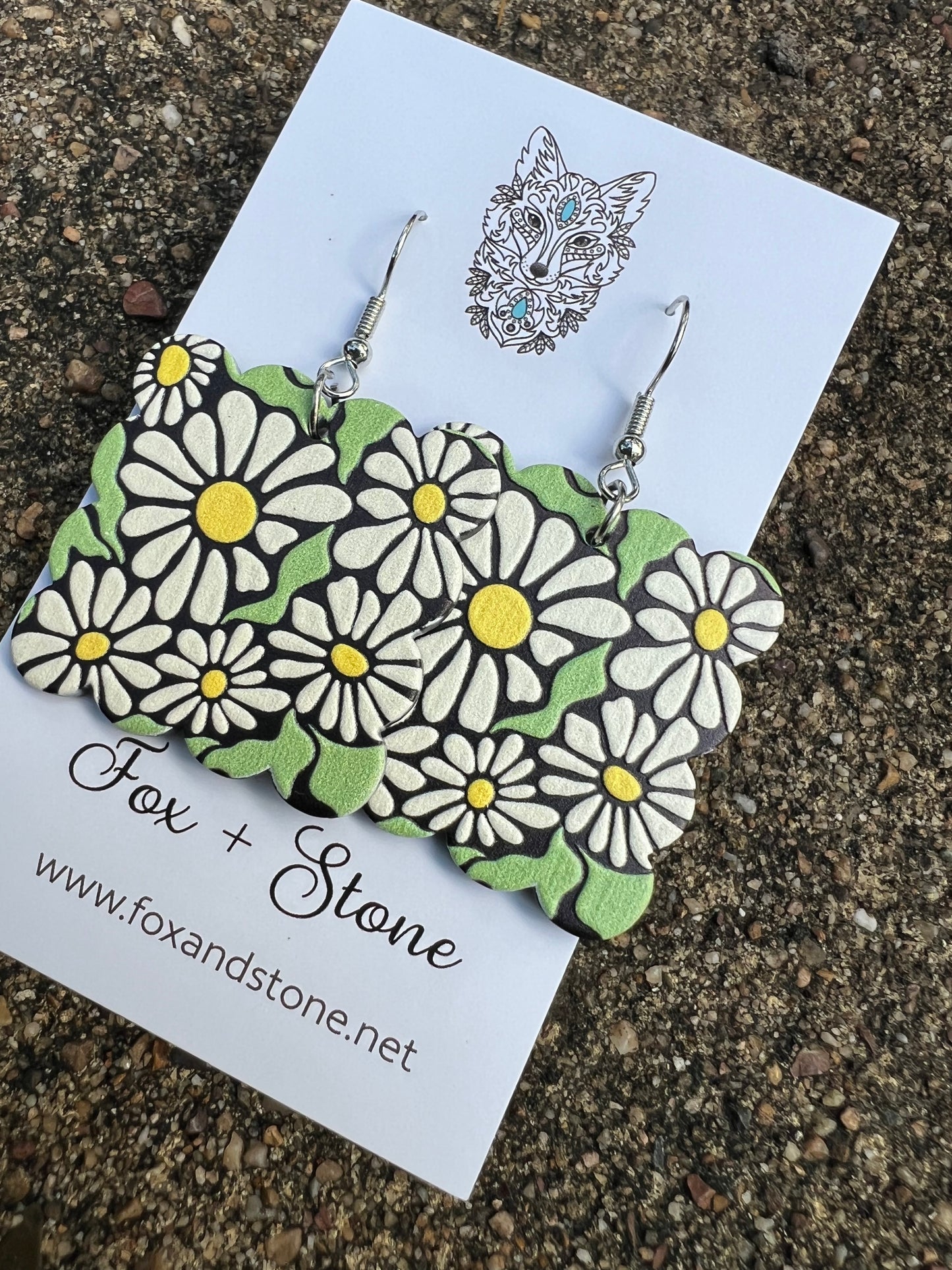 Pretty Daisy Sage Earrings