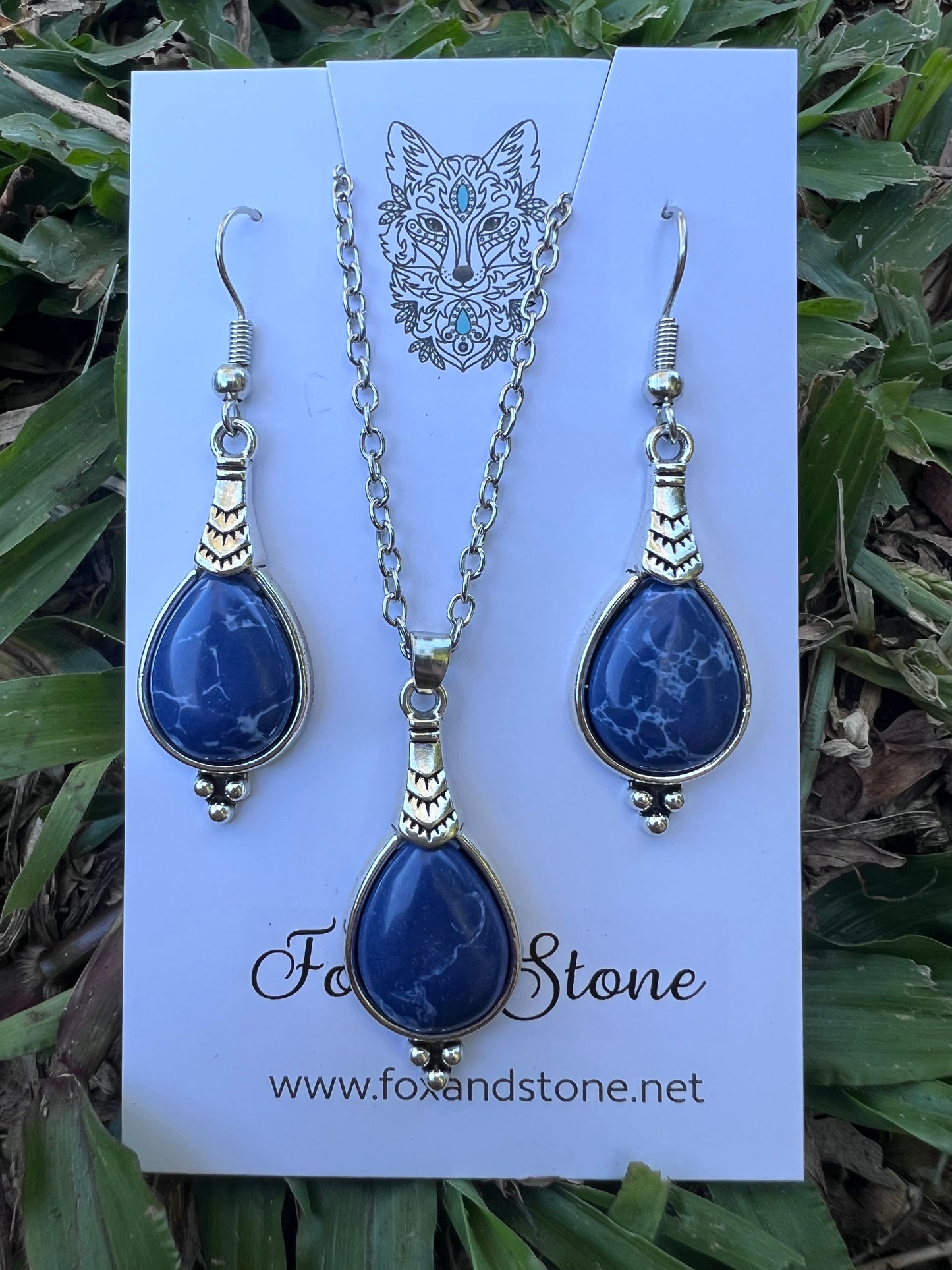 Pretty Sodalite Pendant Earring Set