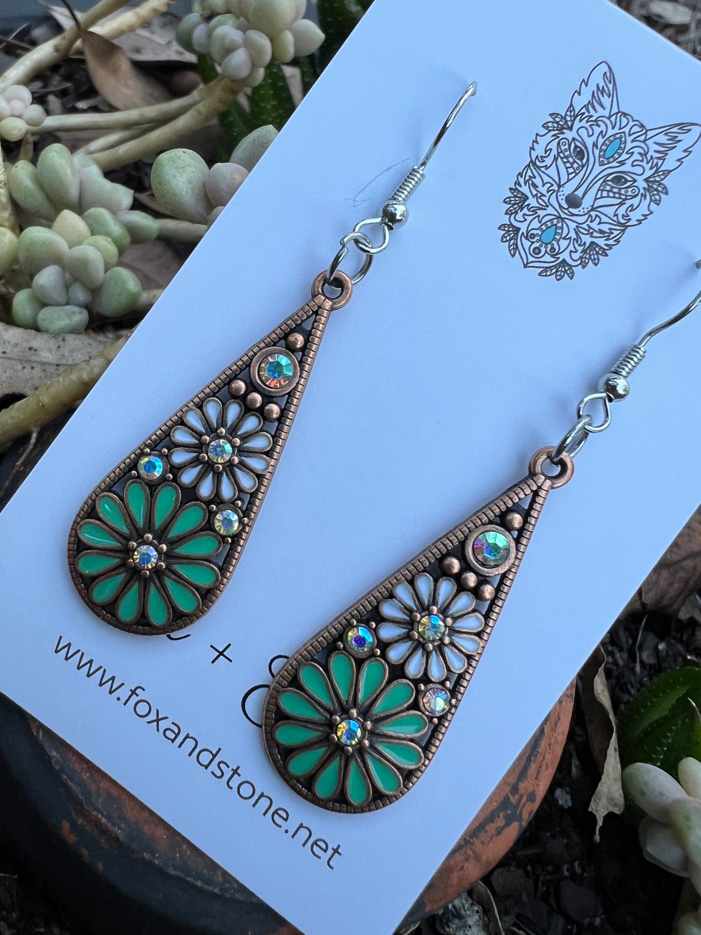 Pretty Green and White Daisy Earrings