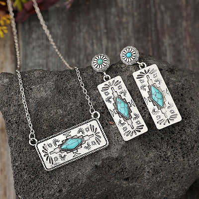 Xenna Pendant Earring Set