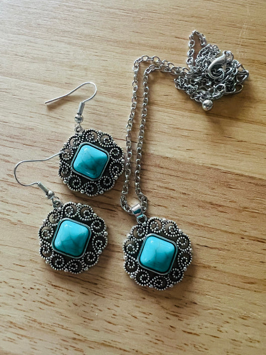 Turquoise Swirl Pendant Earring Set