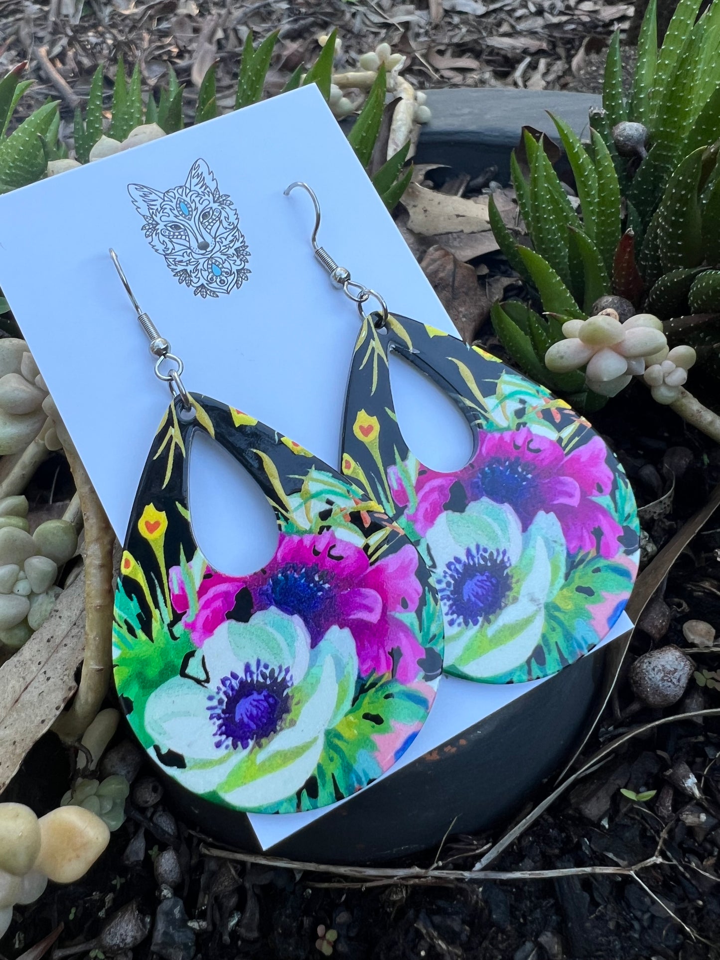 Stunning Floral Black Earrings