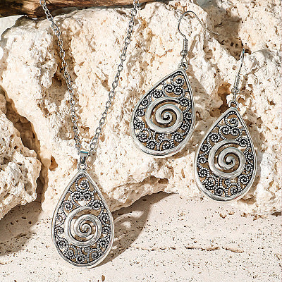 Silver Moana Pendant Earring Set