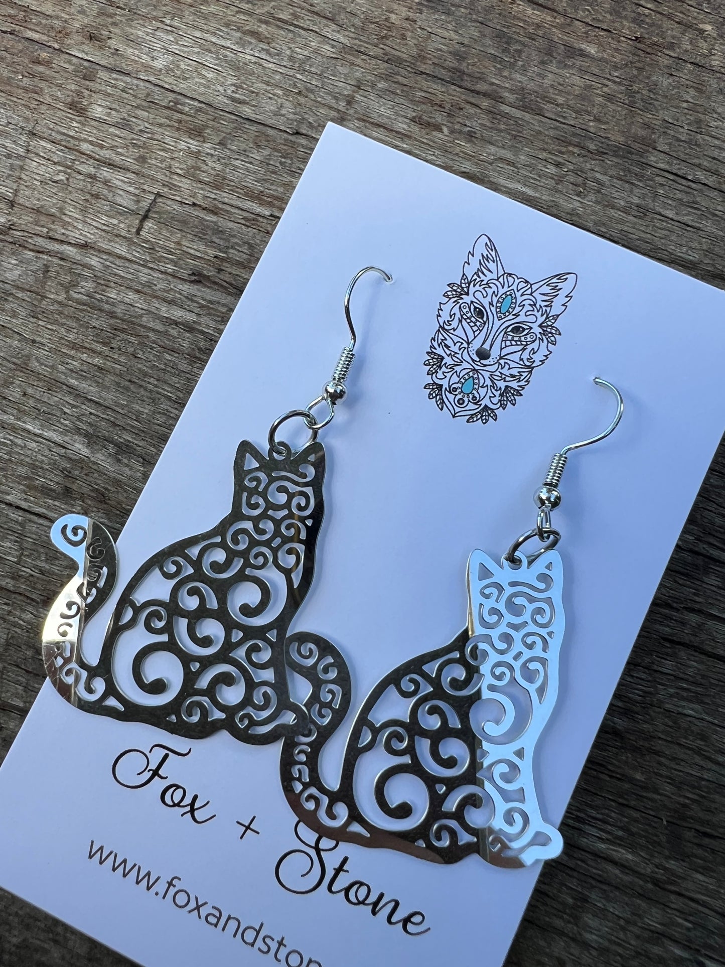 Silver Shine Filigree Cat Earrings