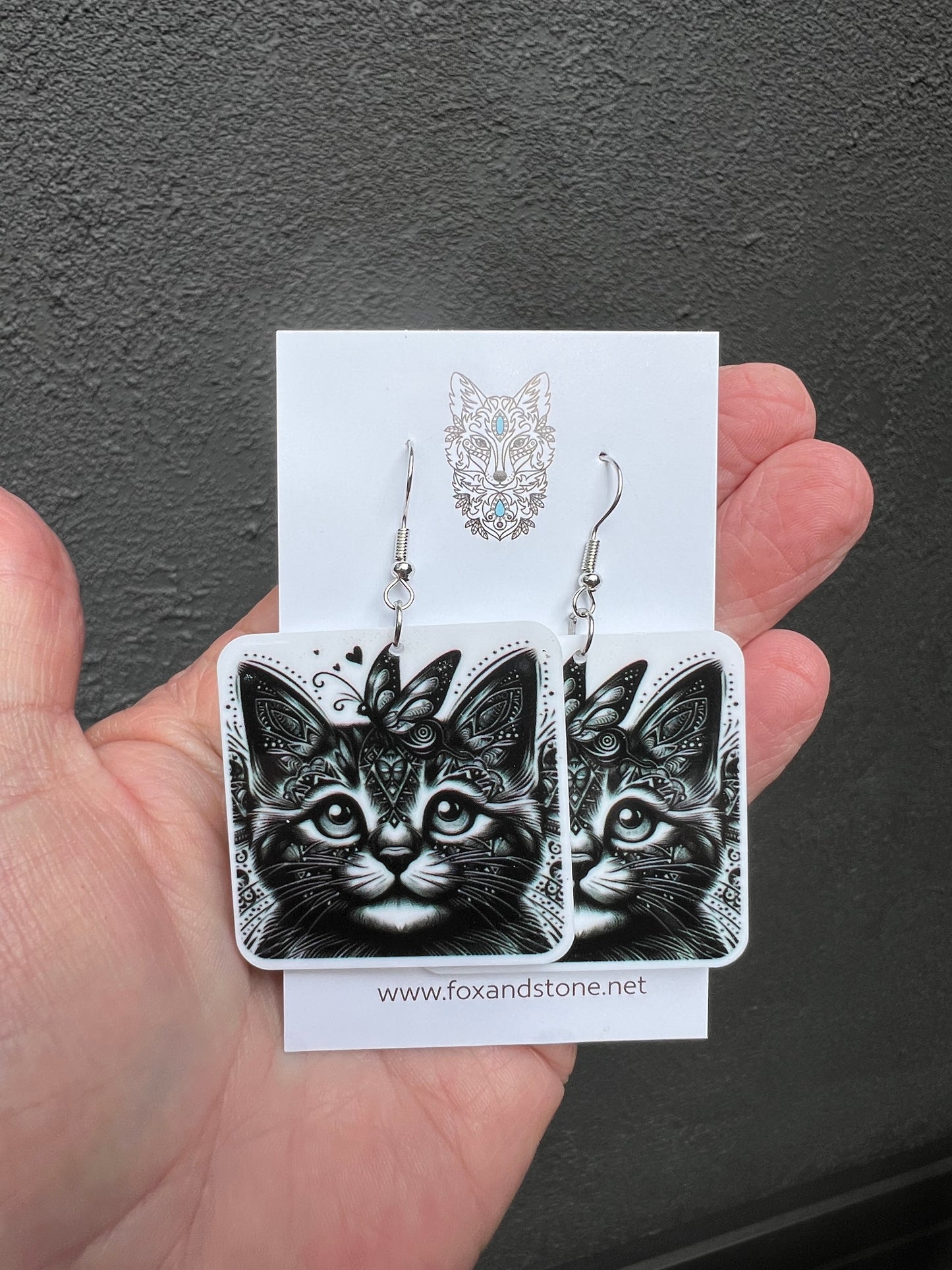 Beautiful Cat with Butterfly Earrings