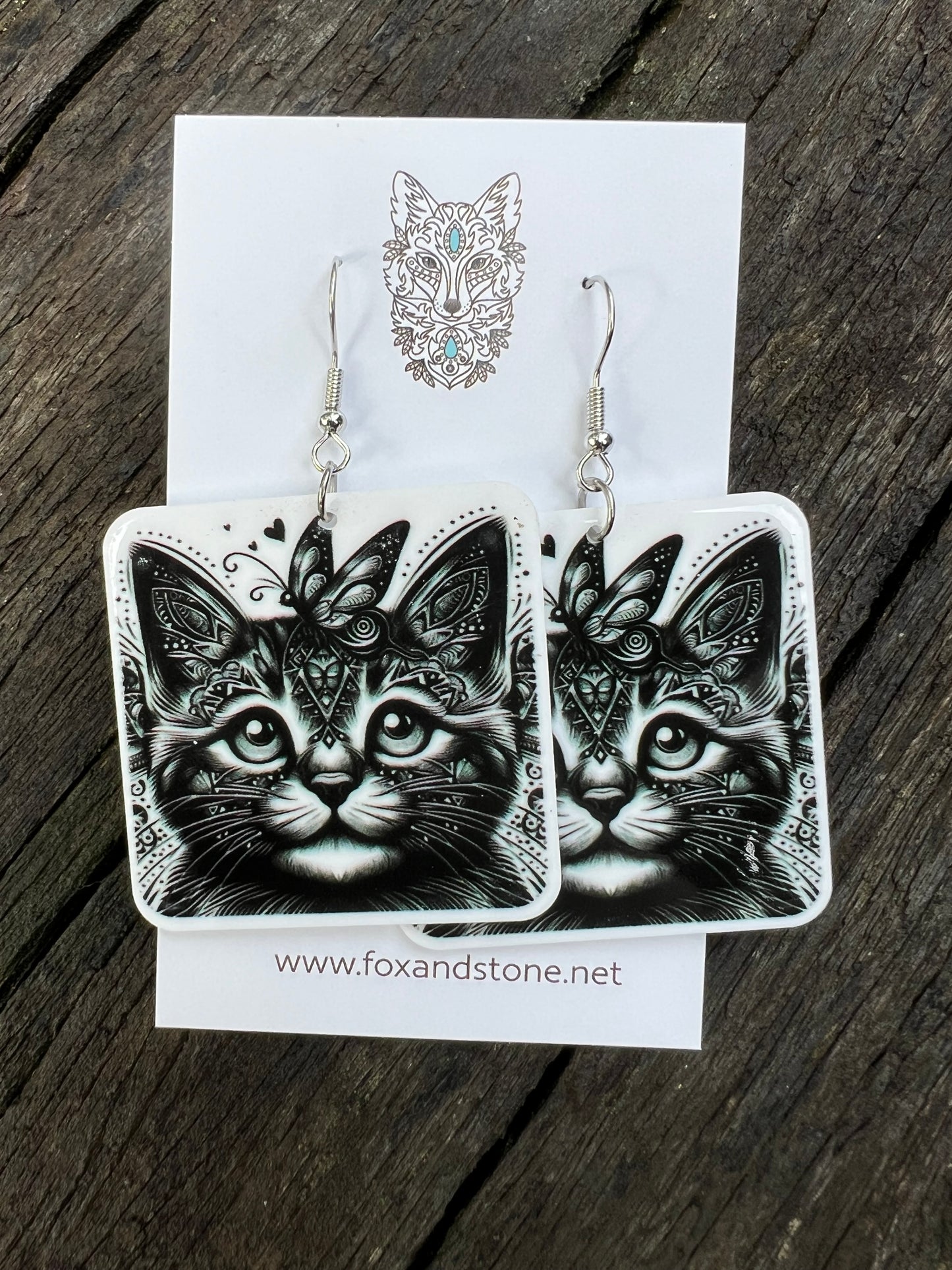 Beautiful Cat with Butterfly Earrings