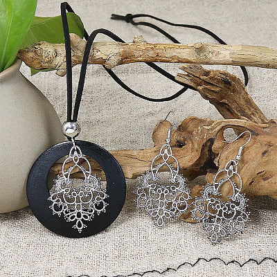 Boho Chandy Pendant Earring Set