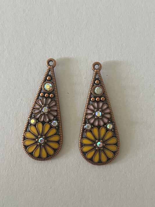 Teardrop Mustard Daisy Earrings