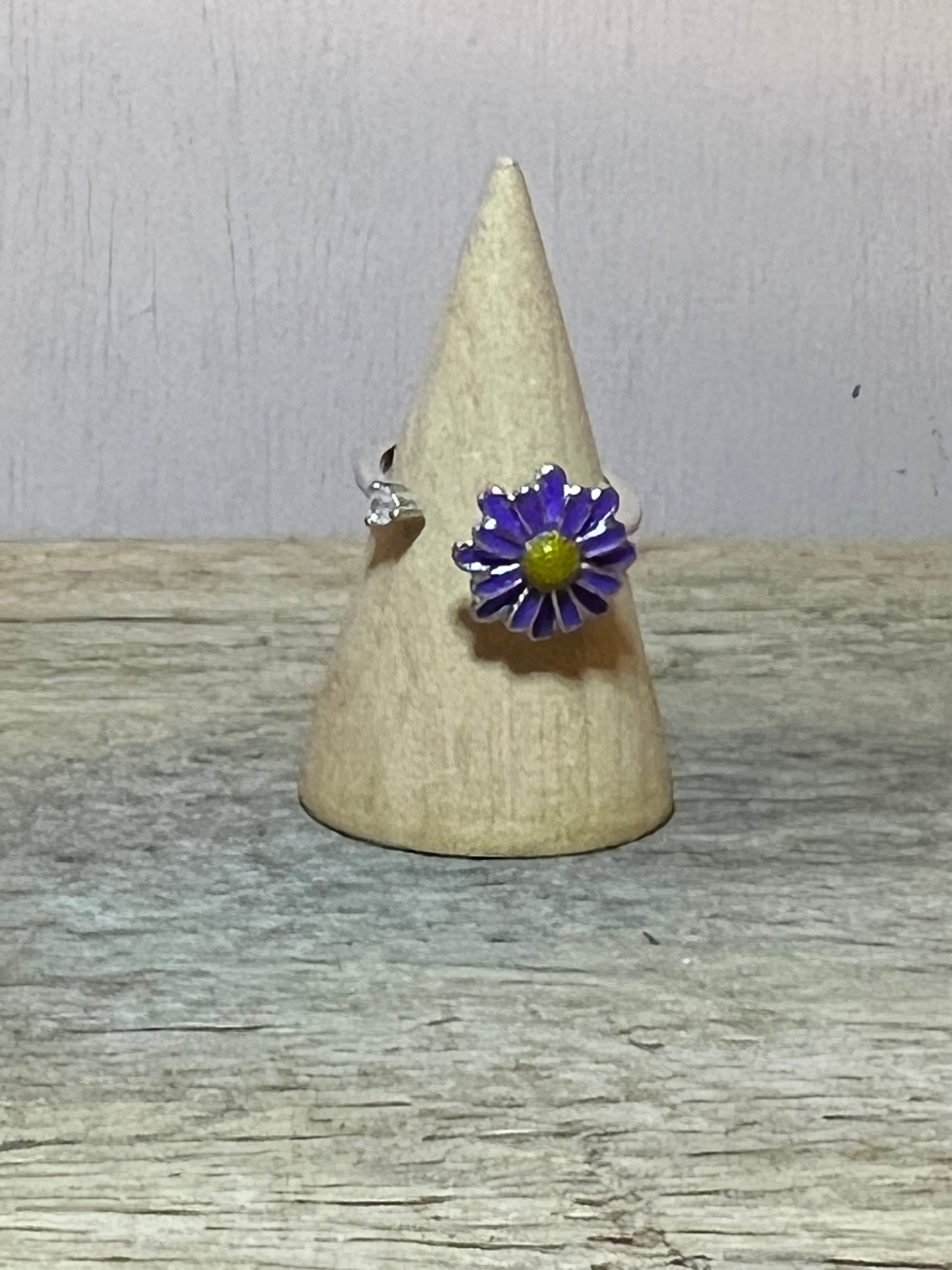 Purple Daisy Stainless Steel Spin Ring
