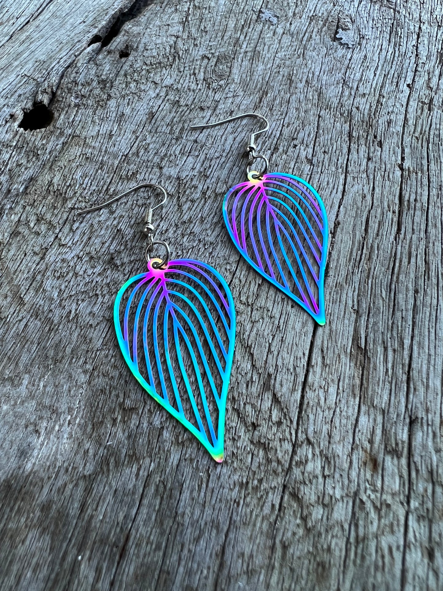 Irridescent Leaf Filigree