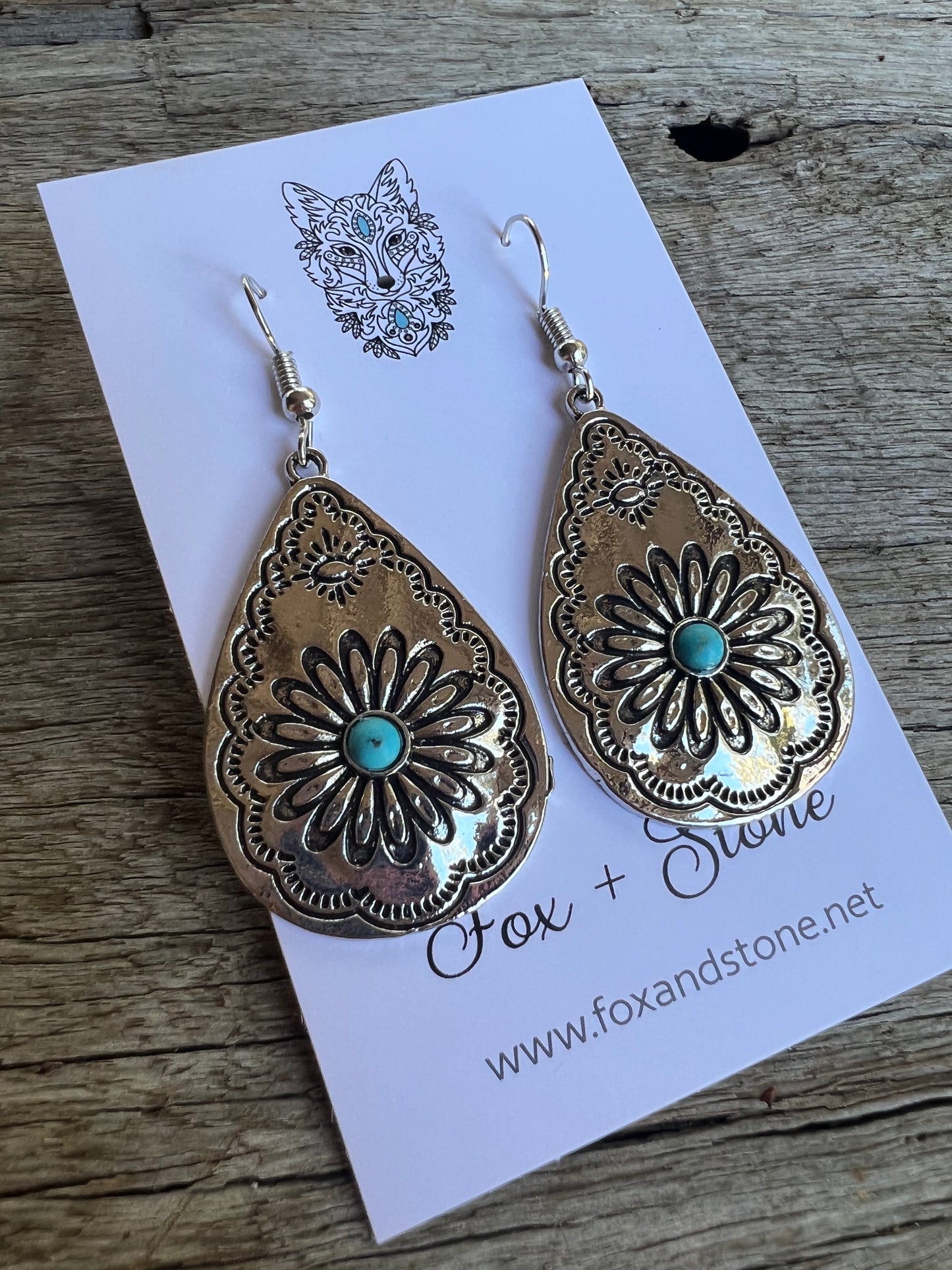 Lux Daisy Metal Earrings