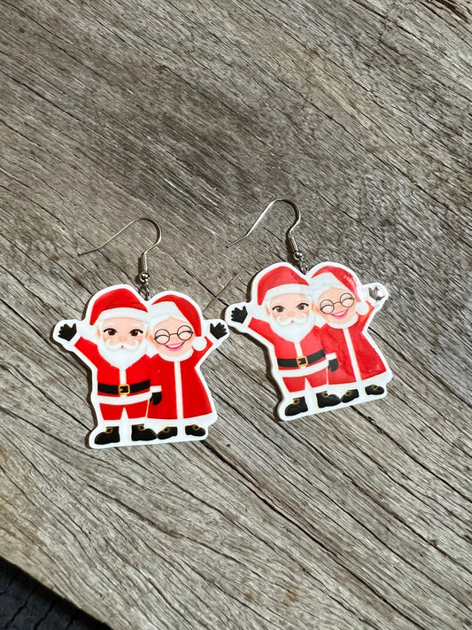 Mr and Mrs Claus wave Earrings