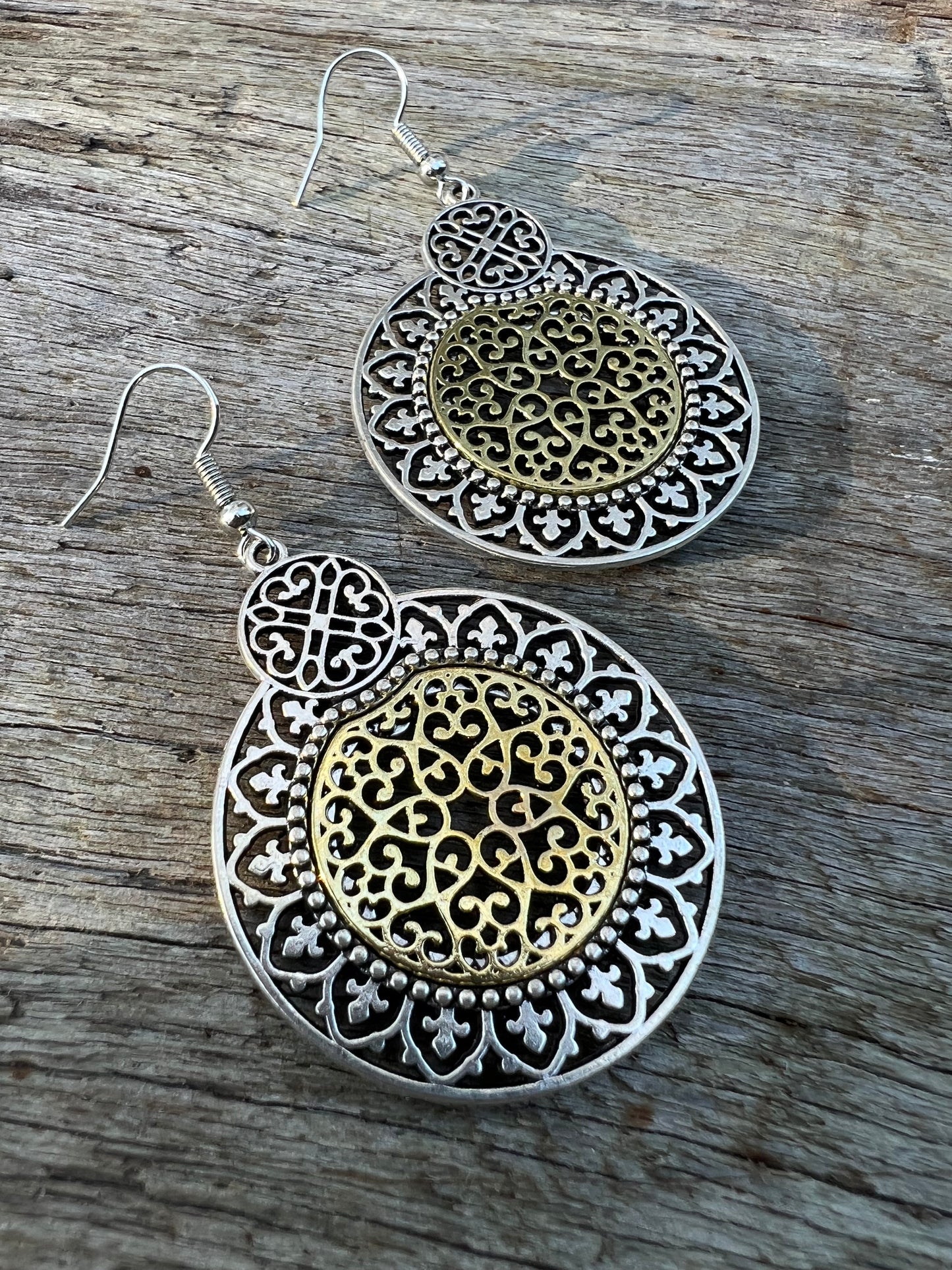 Stunning Filigree Two Tone Set