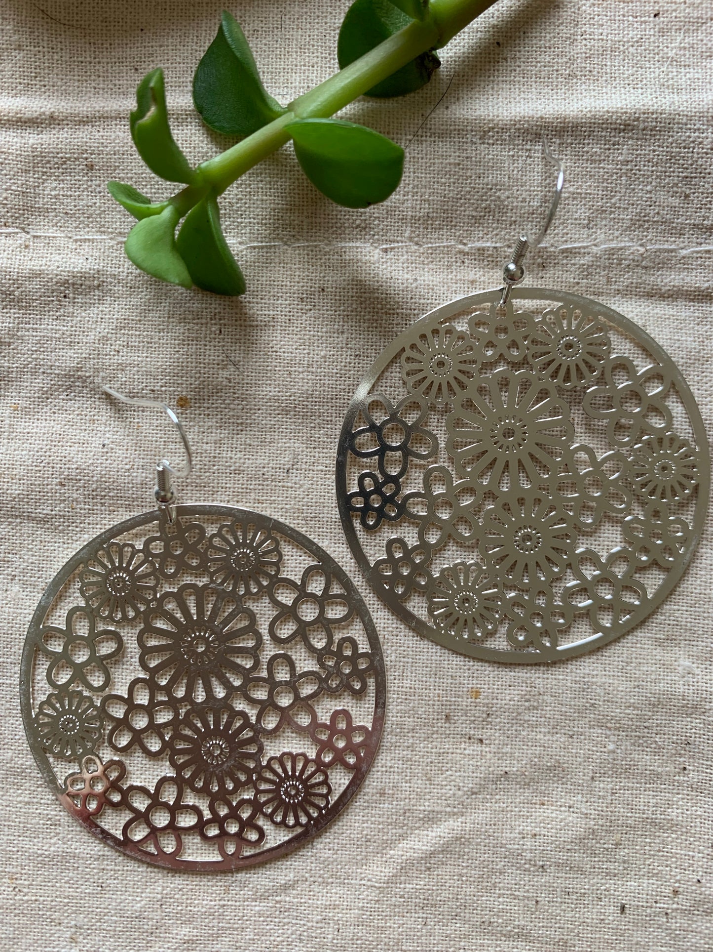 Pretty Silver Monique Filigree