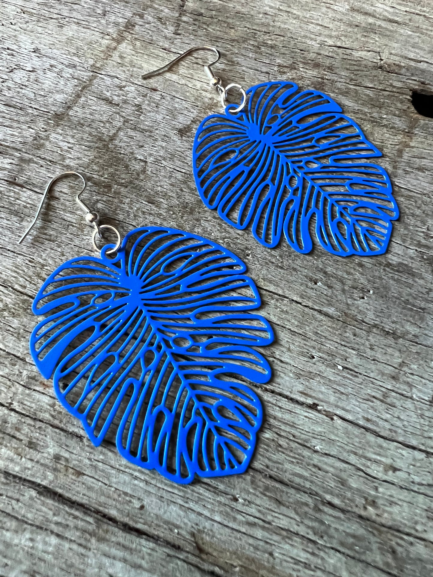 Blue Large Monstera Leaf Filigree
