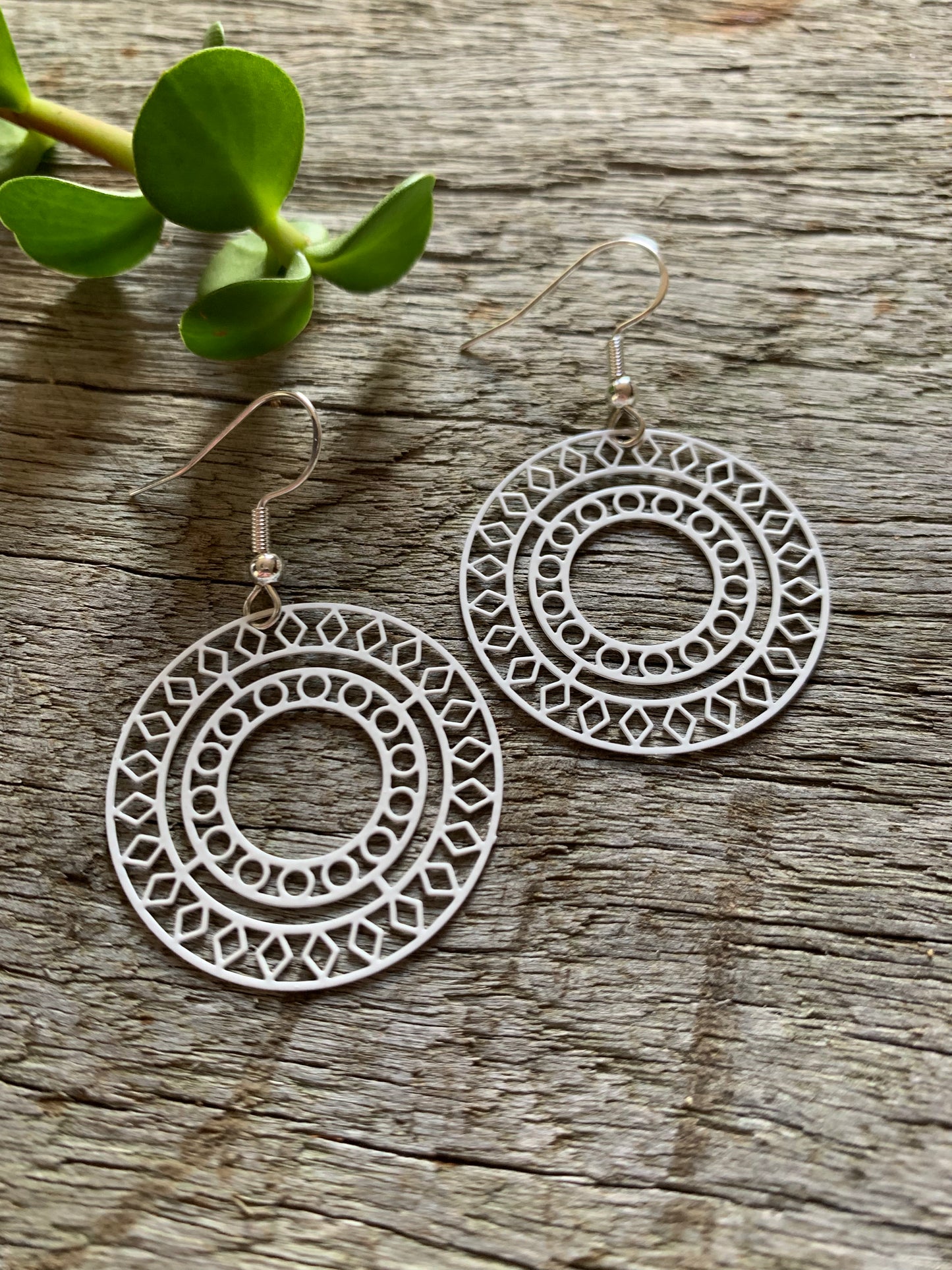 White Demi Filigree