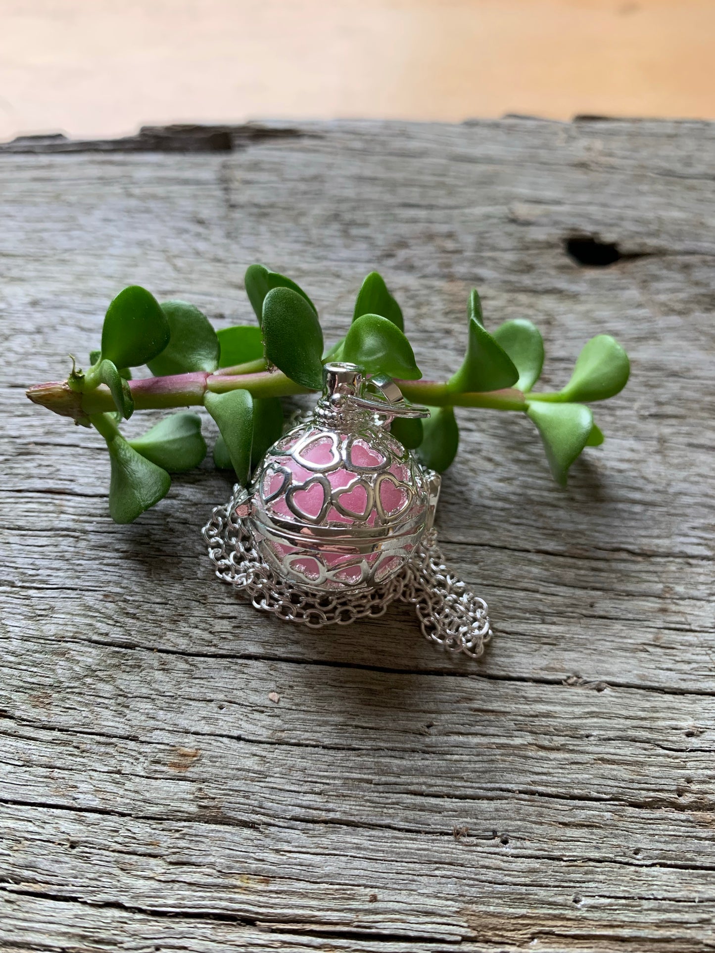 Round Hearts Silver Oil Diffuser