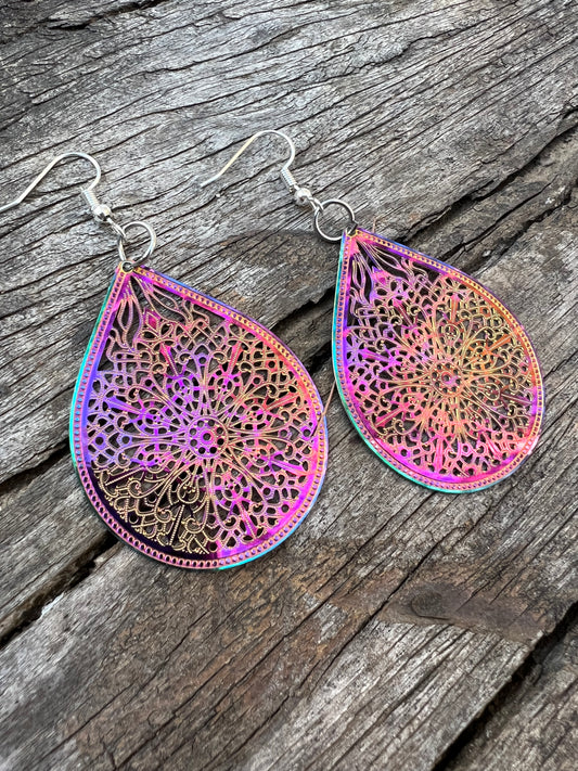 Iridescent Dover Filigree Earrings