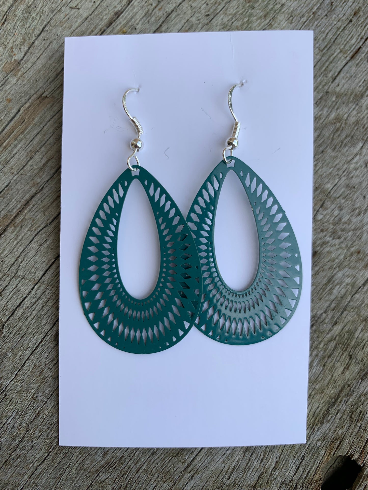 Julia Tranquil Filigree