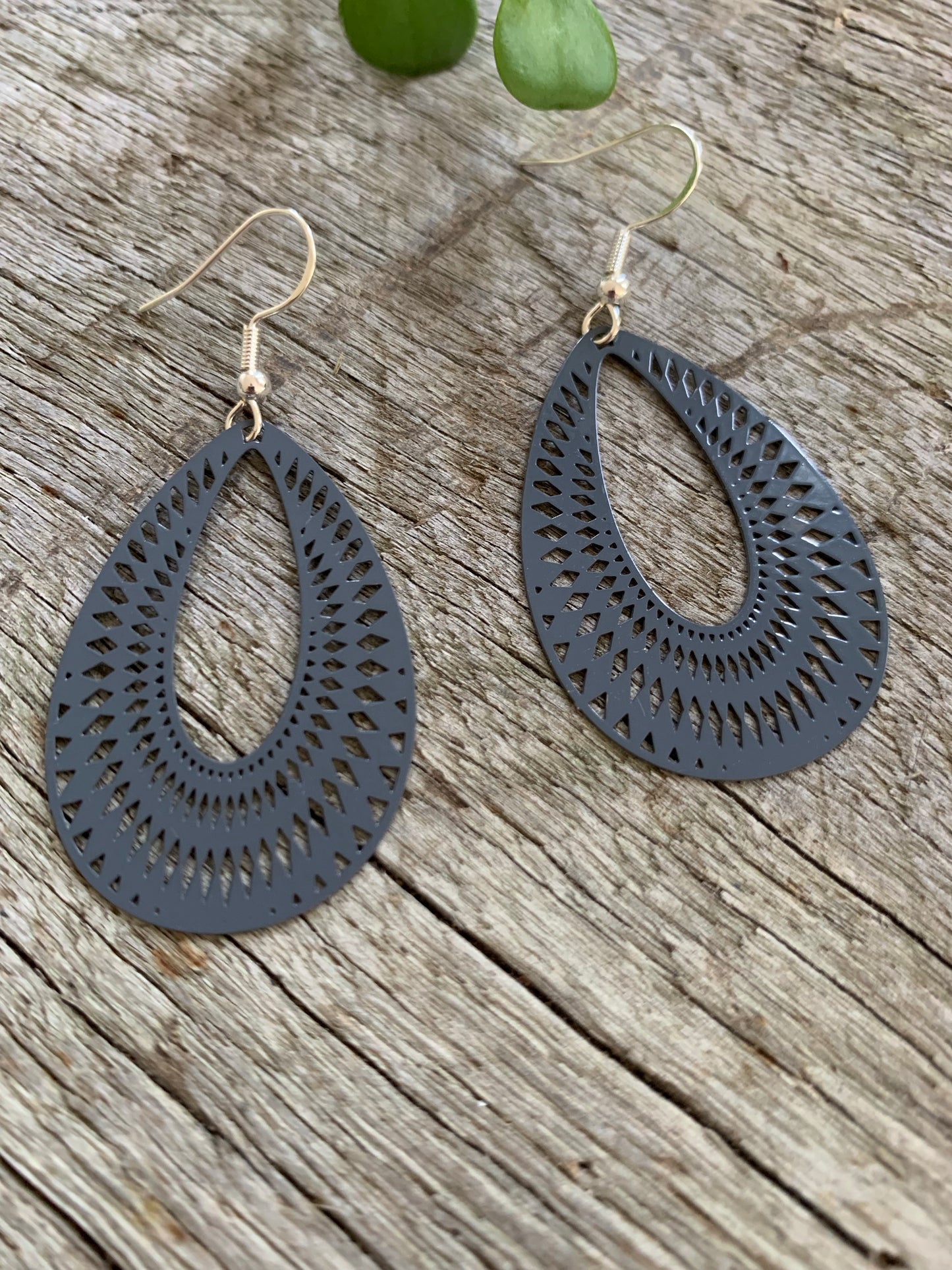 Julia Storm Filigree