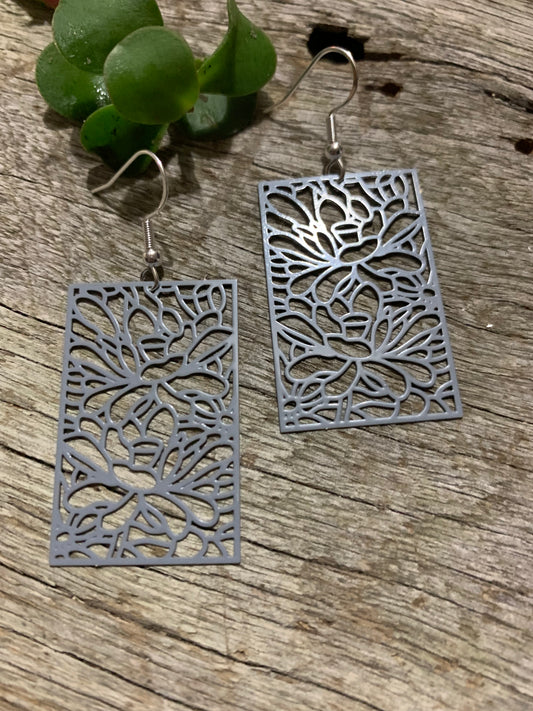 Storm Grey Freya Filigree
