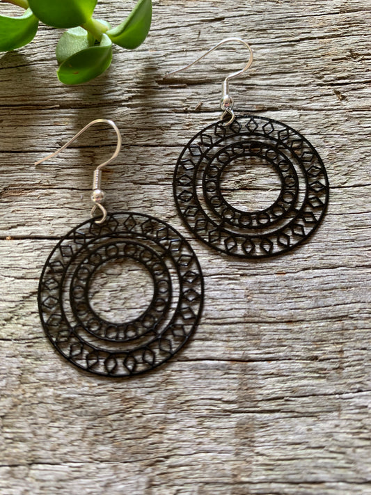 Black Demi Filigree
