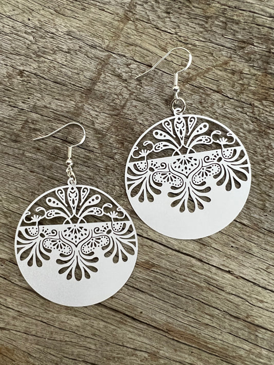 White Lotus Swirl Filigree