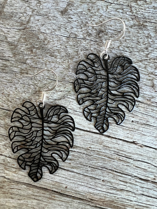 Black Monstera Leaf Filigree
