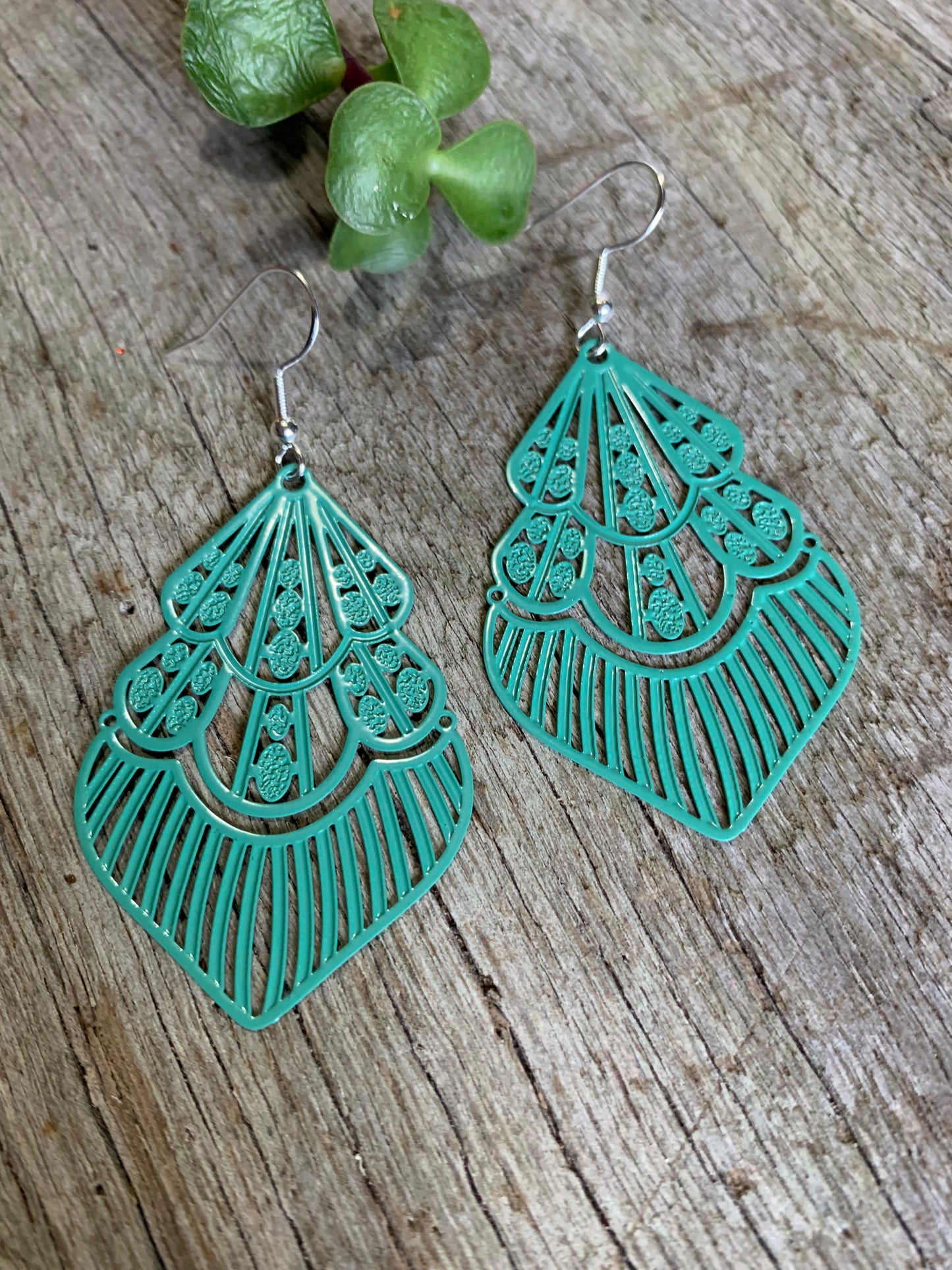 Maggie May Ocean Filigree