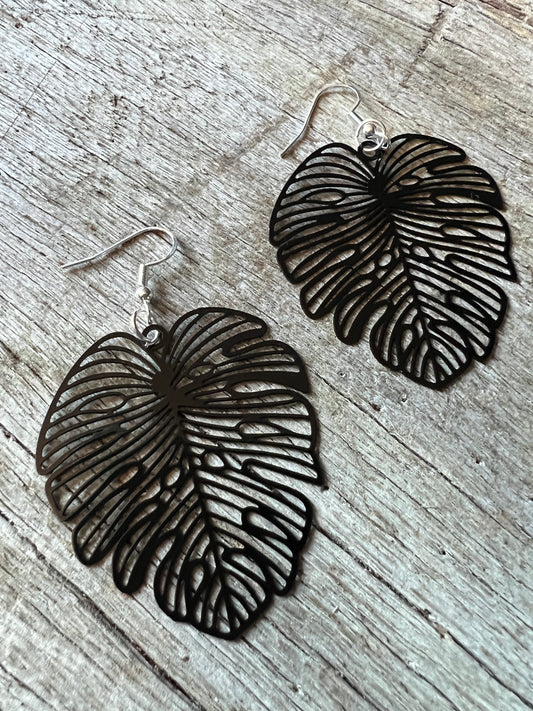 Black Large Monstera Leaf Filigree