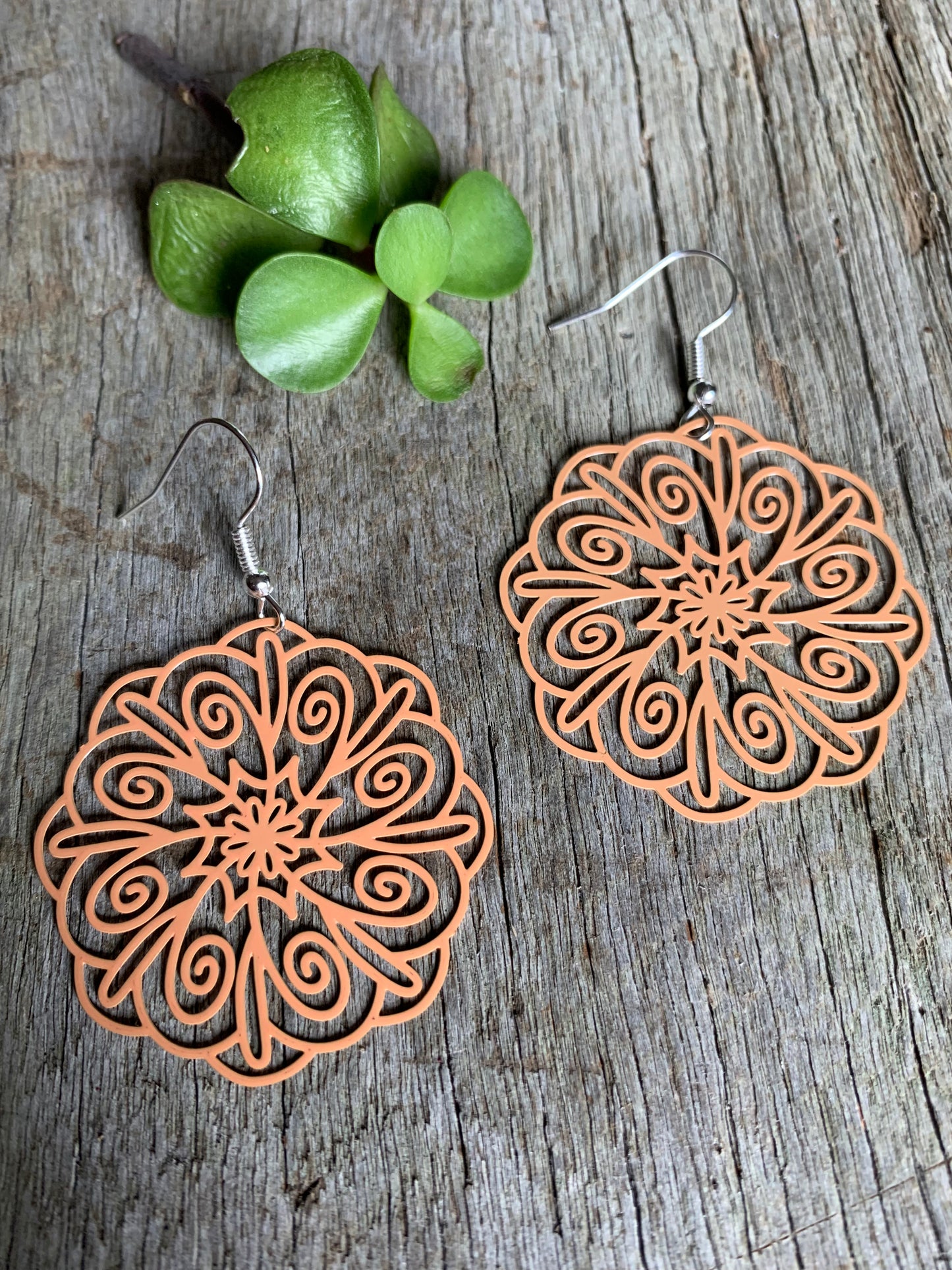 Natural Harlow Filigree