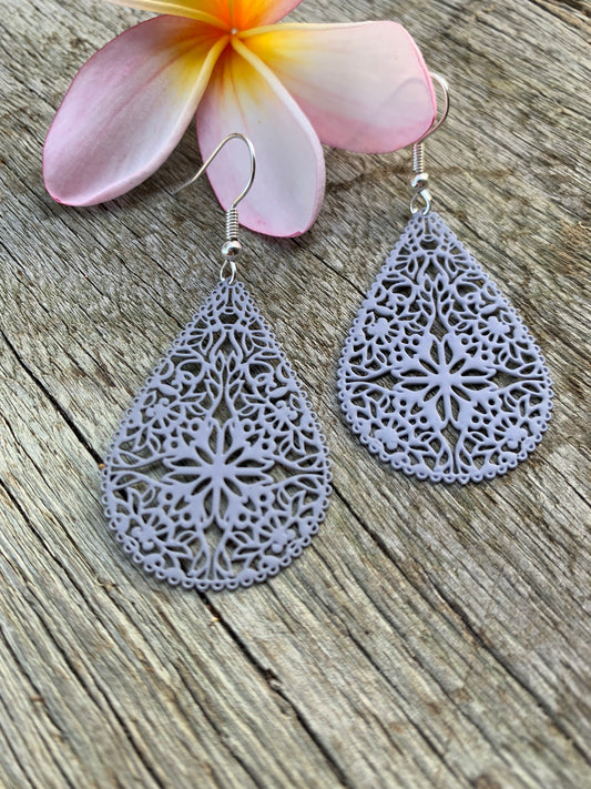 Grey Shelby Filigree