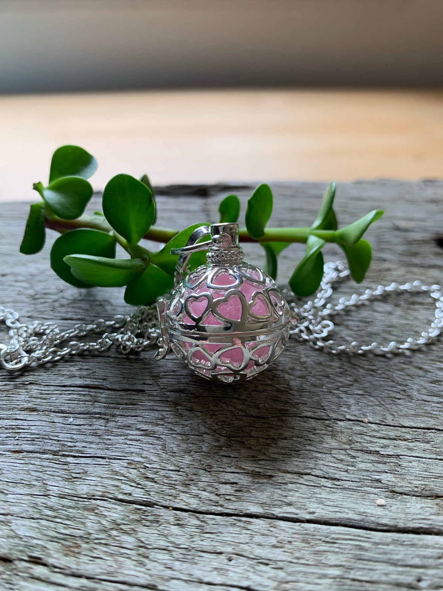 Round Hearts Silver Oil Diffuser