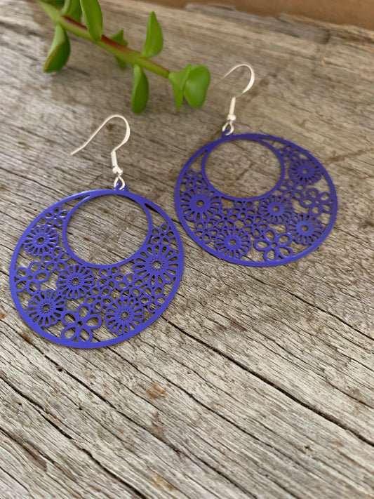 Pretty Natasha Deep Blue Filigree