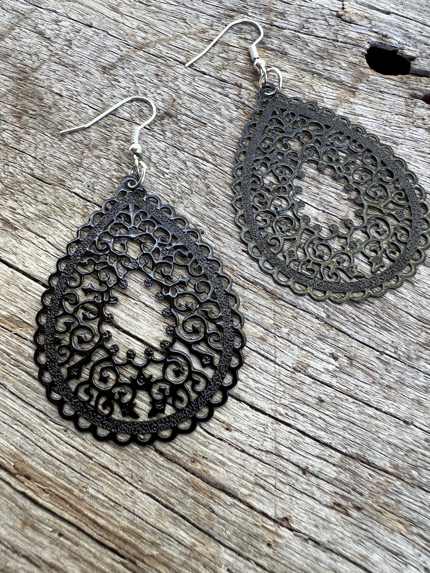 Black Frankie Filigree