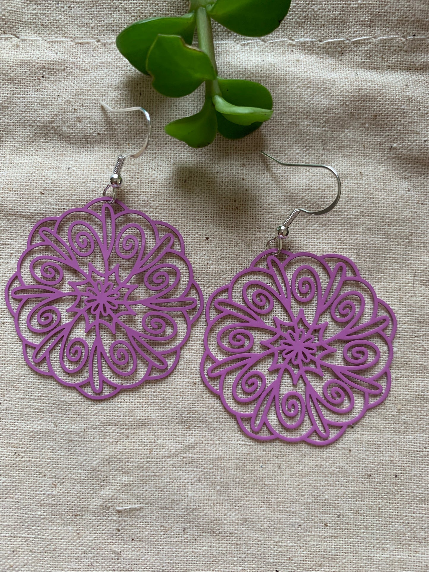 Mauve Purple Harlow Filigree
