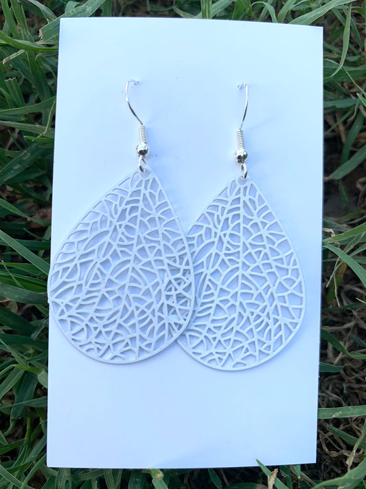 Pure White Alaska Filigree