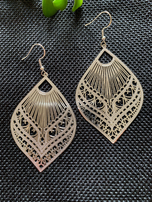 Shiny Silver Samantha Filigree