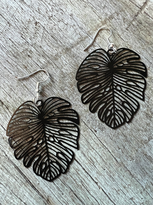 Black Large Monstera Leaf Filigree