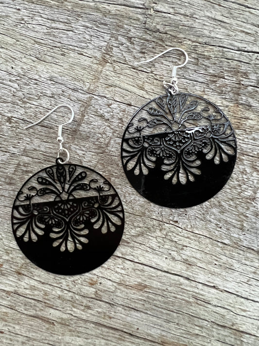 Black Lotus Swirl Filigree