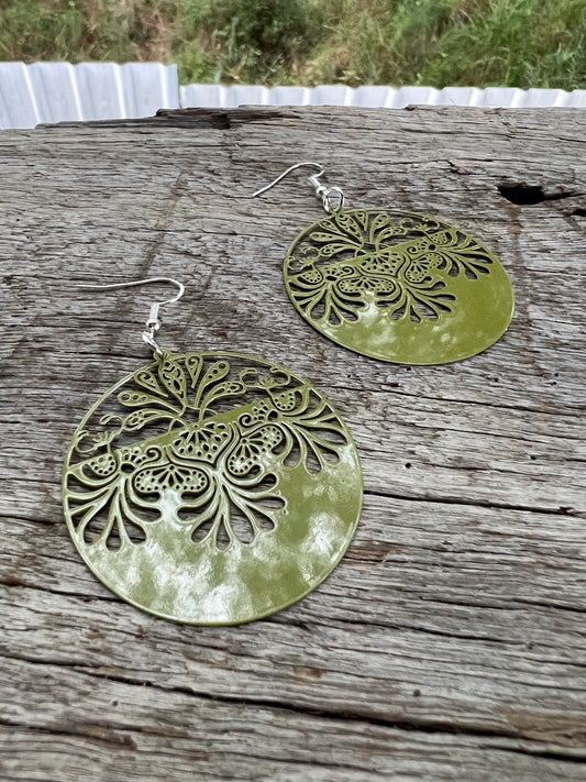 Olive Lotus Swirl Filigree