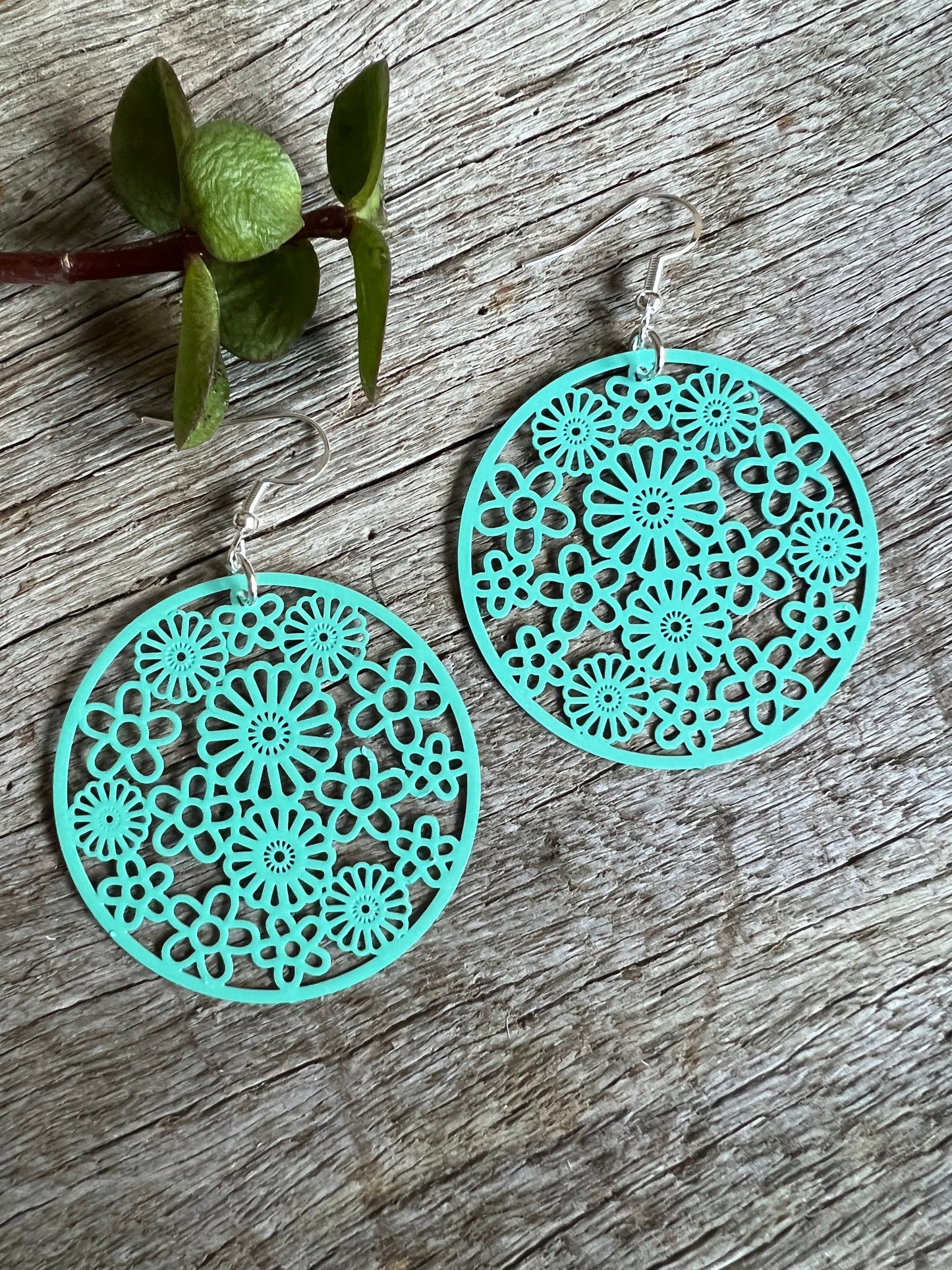 Lush Monique Filigree