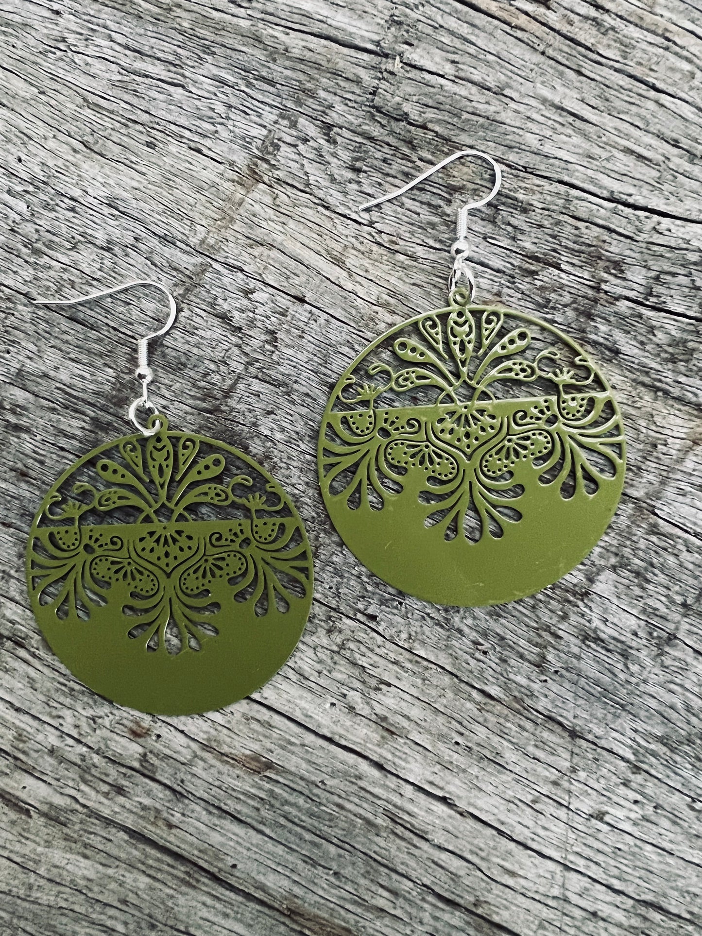 Olive Lotus Swirl Filigree